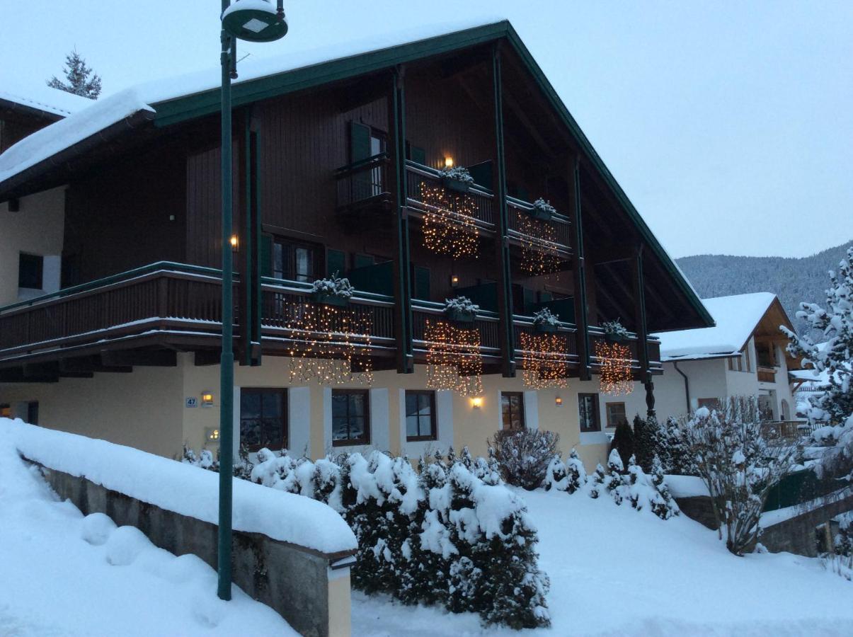Panorama Garni Ingrid Hotel Toblach Buitenkant foto