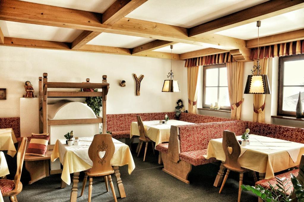 Panorama Garni Ingrid Hotel Toblach Buitenkant foto